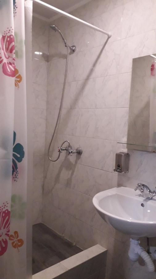 Guest House Max Khmelnytskyi Exterior photo