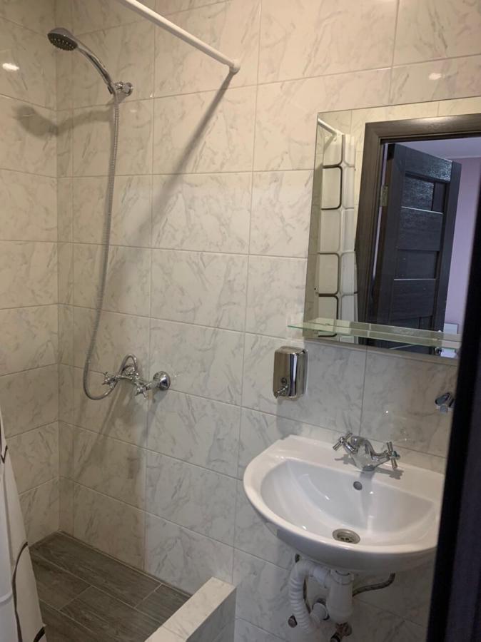 Guest House Max Khmelnytskyi Exterior photo