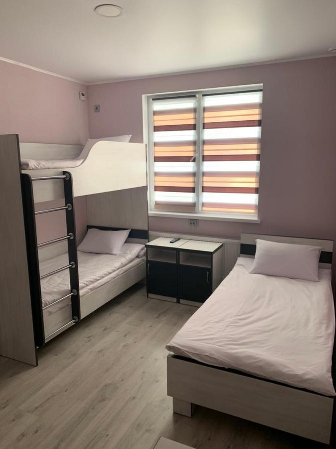 Guest House Max Khmelnytskyi Exterior photo